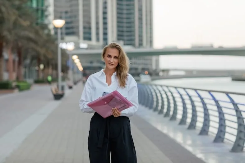 français qui cherche du travaille a dubai