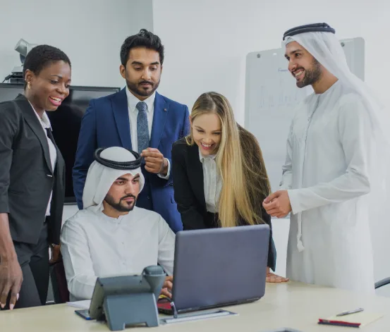 Travailler à Dubaï sans parler anglais