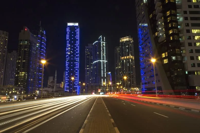conduire à Dubaï - autorisations et interdictions