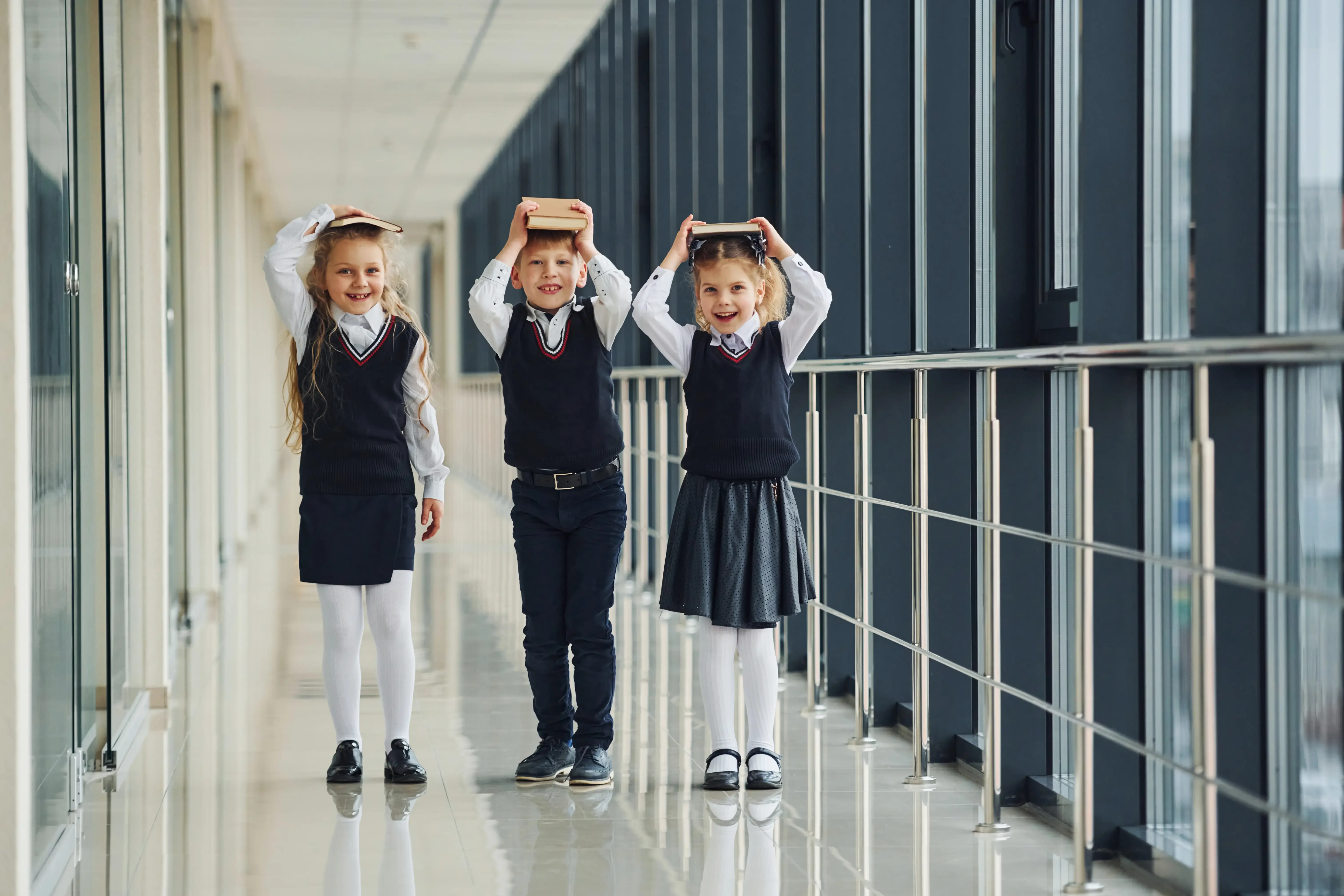 Des enfants à l’école à Dubaï Des enfants à l’école à Dubaï