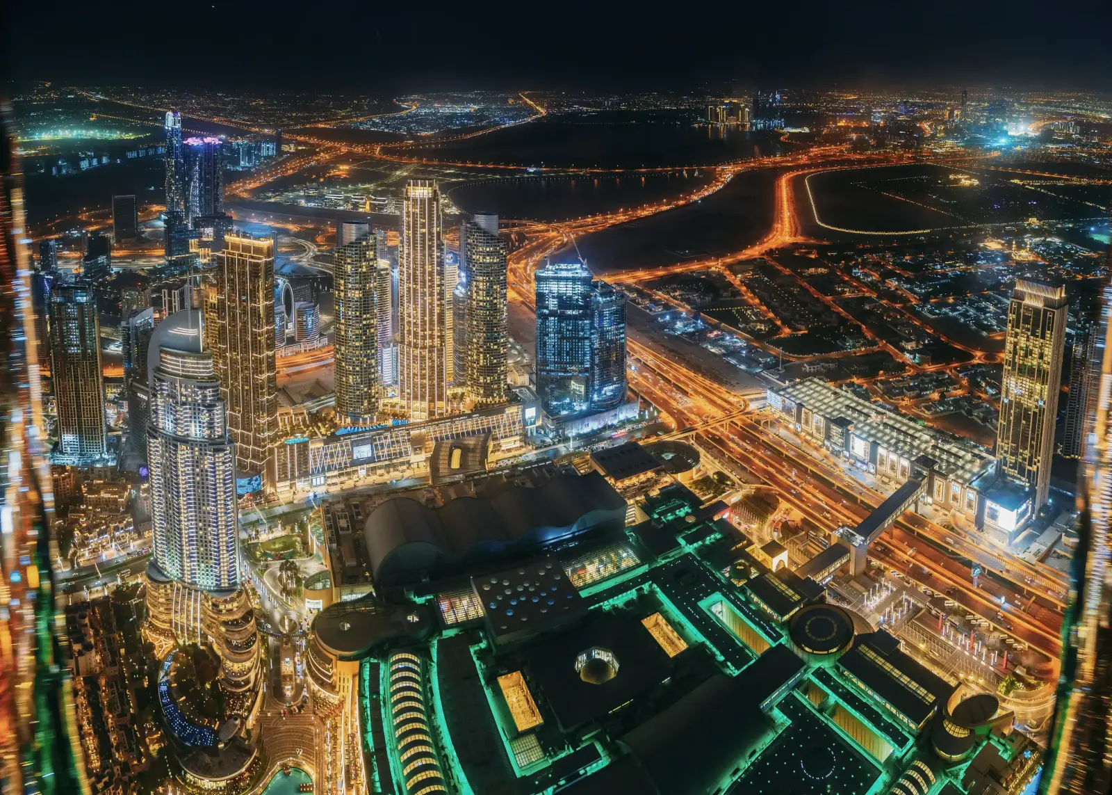 Vue aérienne de Dubai South et de l'aéroport Al Maktoum (DWC), Dubaï